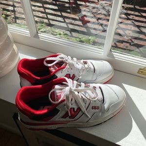 SOLD 🖤New balance 550 white team red